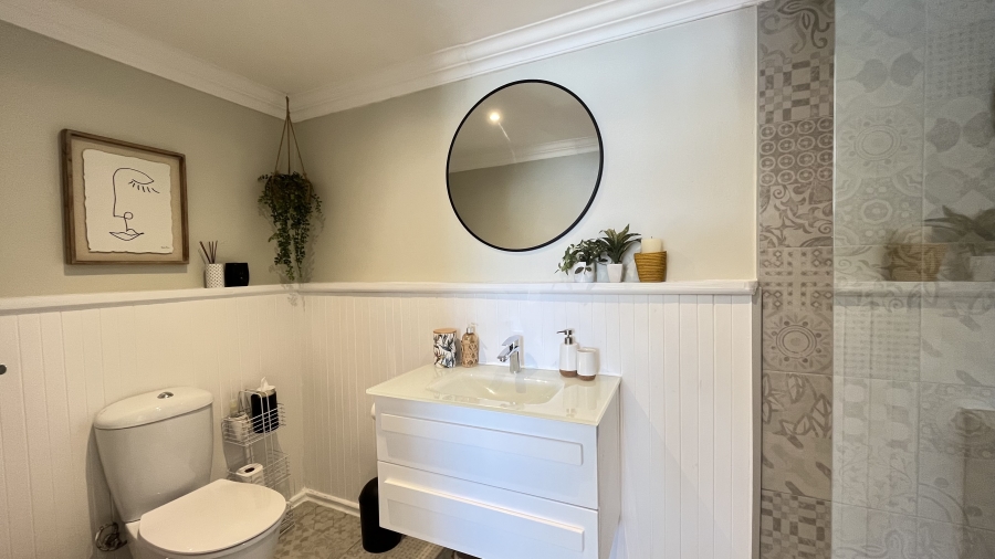 4 Bedroom Property for Sale in Simons Kloof Western Cape